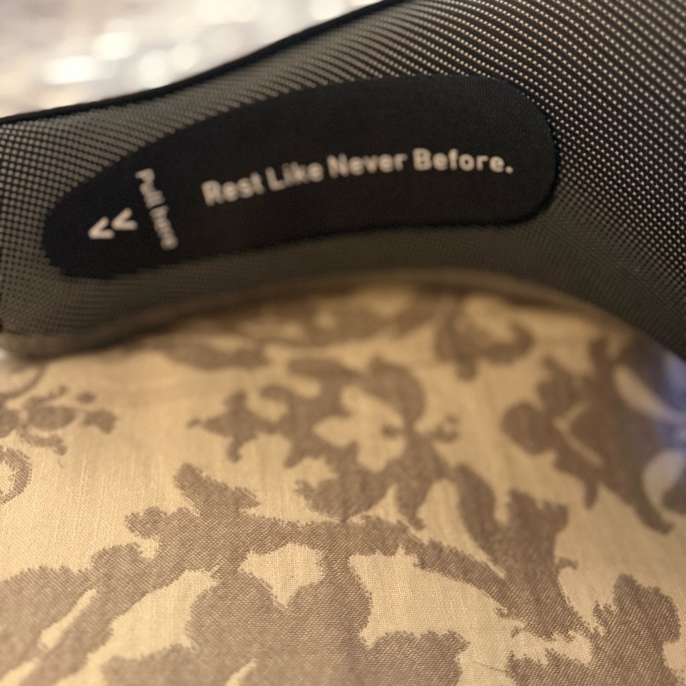 Fly Hugz Gray Travel Neck Pillow - Picture 5 of 6